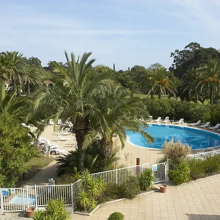 Apart-hotel Sowell Family Port 4*